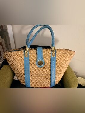 Stunning Michael Kors Santorini Straw Tote with turquoise Leather Trim and gold